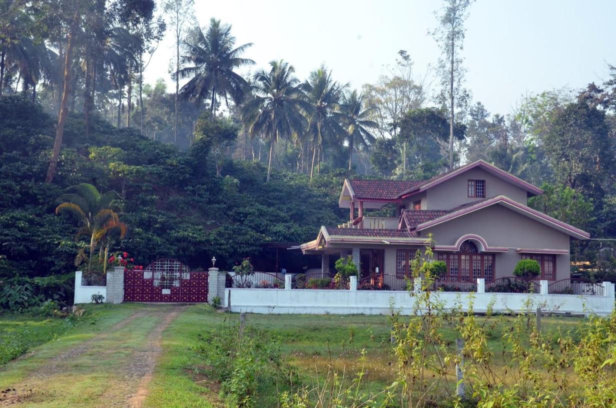 Balehonnur Homestay Exterior photo